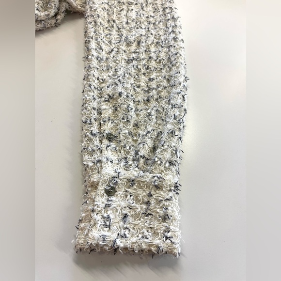St. John Cream Boucle Knit Textured Sheer Shirt / Jacket sz 12 old money preppy - Picture 10 of 16